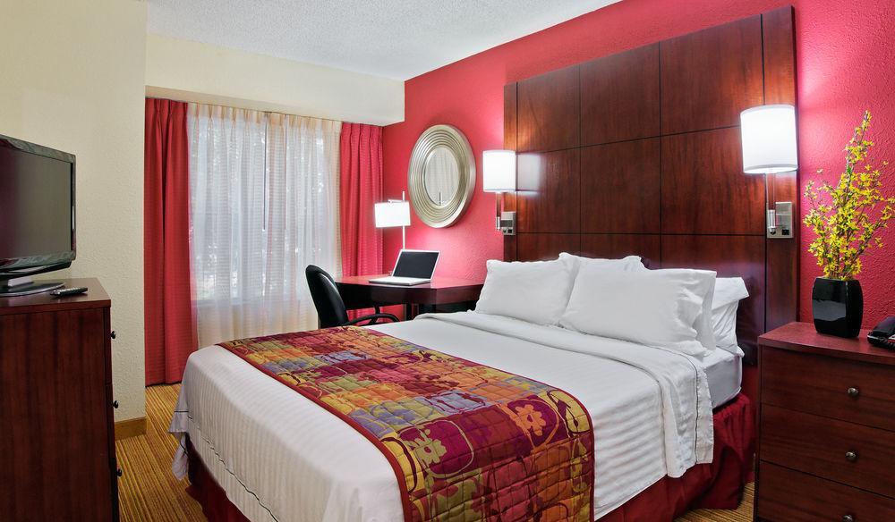 Residence Inn Tallahassee North I-10 Capital Circle Екстериор снимка